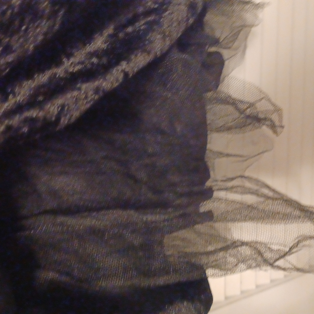 Halloween costume. Firm Price - Picture 9 of 9